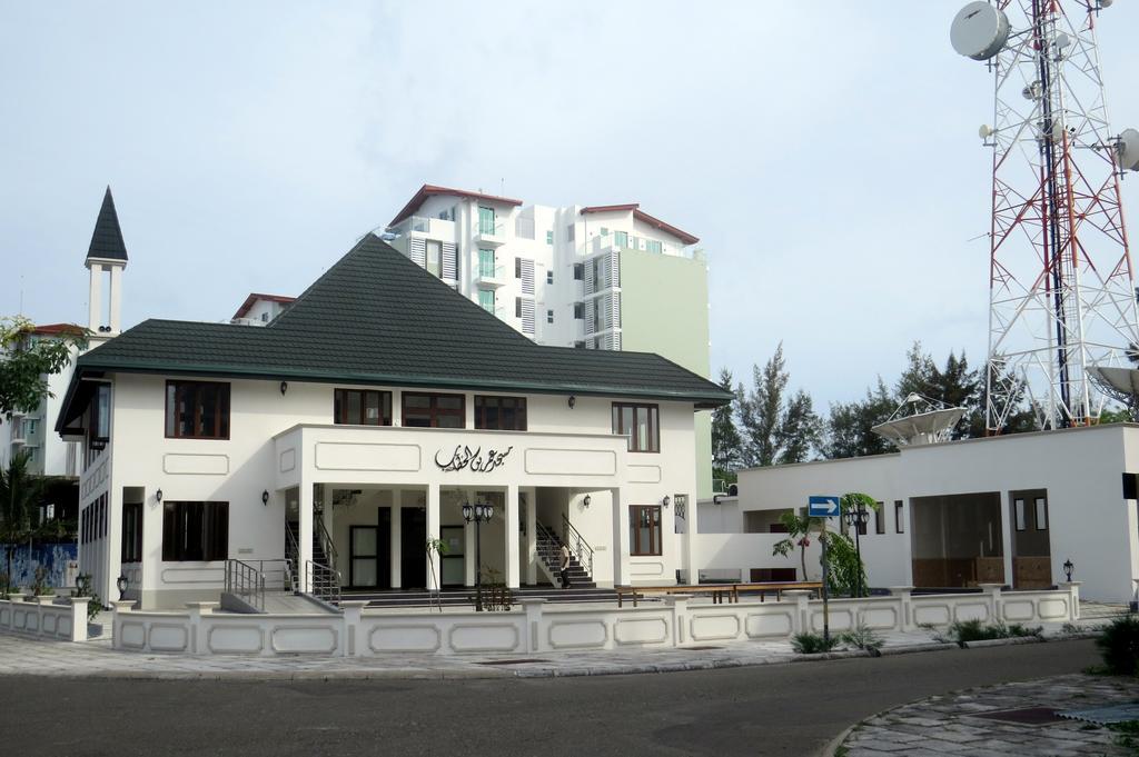 Coral Queen Inn Hulhumale Exterior foto