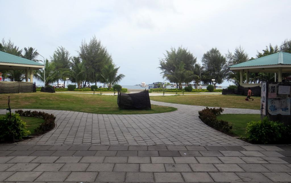 Coral Queen Inn Hulhumale Exterior foto
